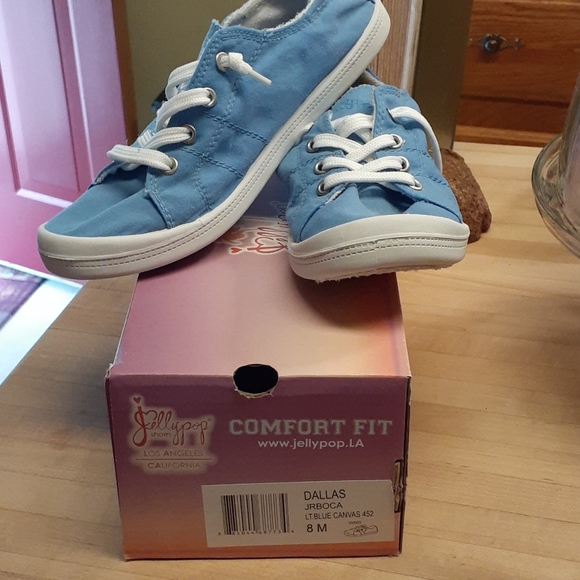 jelly pop tennis shoes